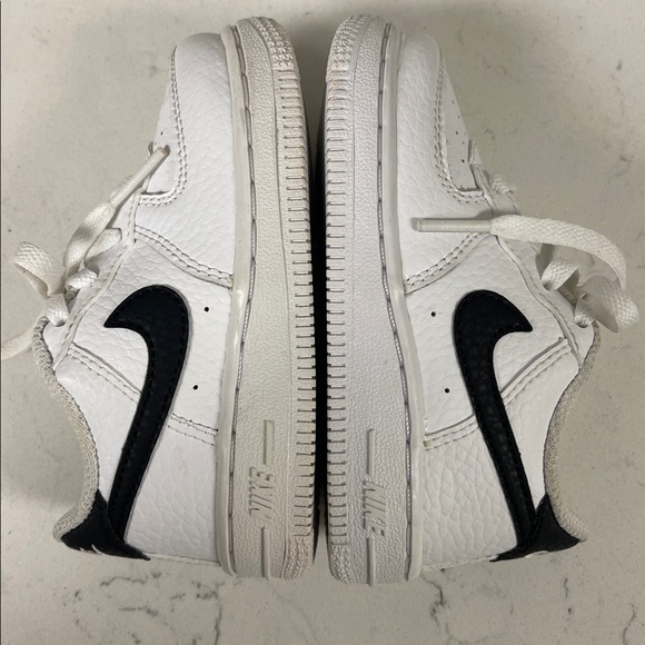 Nike Air Force 1 Low (TD) CZ1691-100 White Black Swoosh Size 6 C - Picture 7 of 17